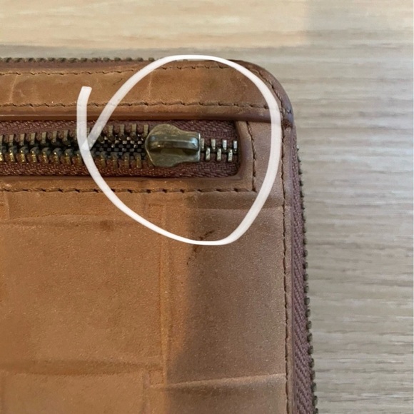 FOSSIL Brown Weave Imprint Leather Zip Around Clutch Wallet - Picture 7 of 16